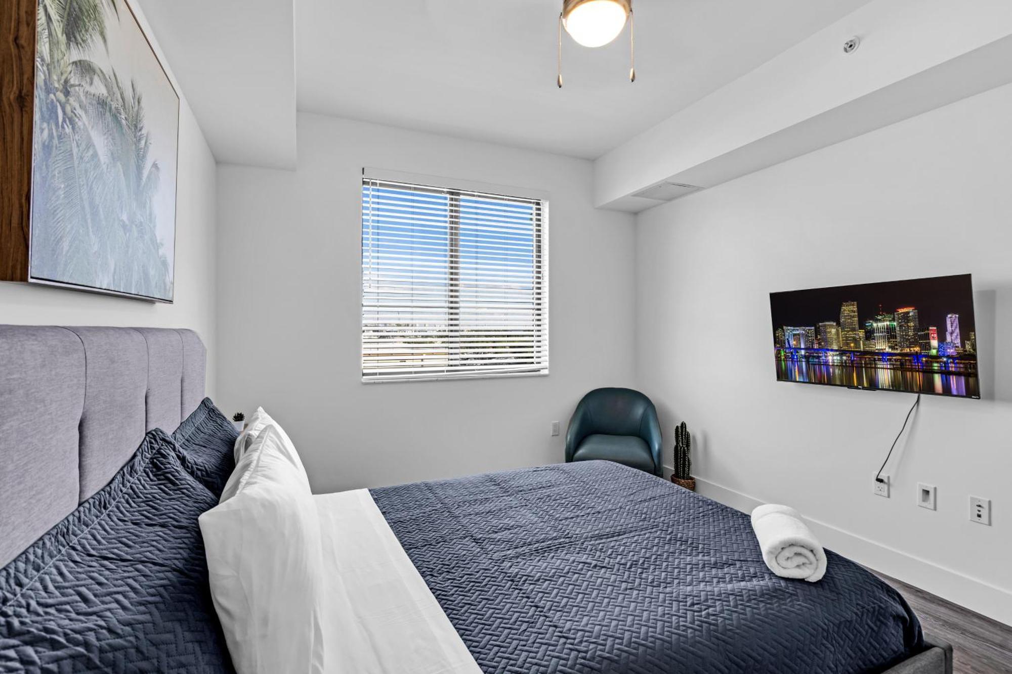 Amazing 2 Bedroom Unit In Doral Miami With Free Parking ハイアリーヤ・ガーデンズ エクステリア 写真